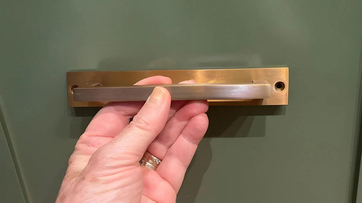 Choosing A Winning Combination: Perfecting The Cabinetry Backdrop Colors To Match Brass Hardware - Stylentdecor