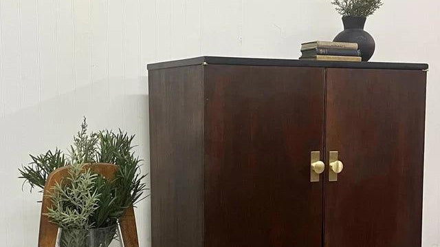 Mixing Metals: How to Incorporate Brass Cabinet Hardware into Your Design - Stylentdecor