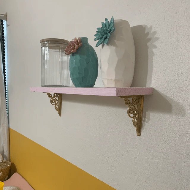 Georgian Shelf Bracket - Unlacquered Brass Polished - Stylentdecor