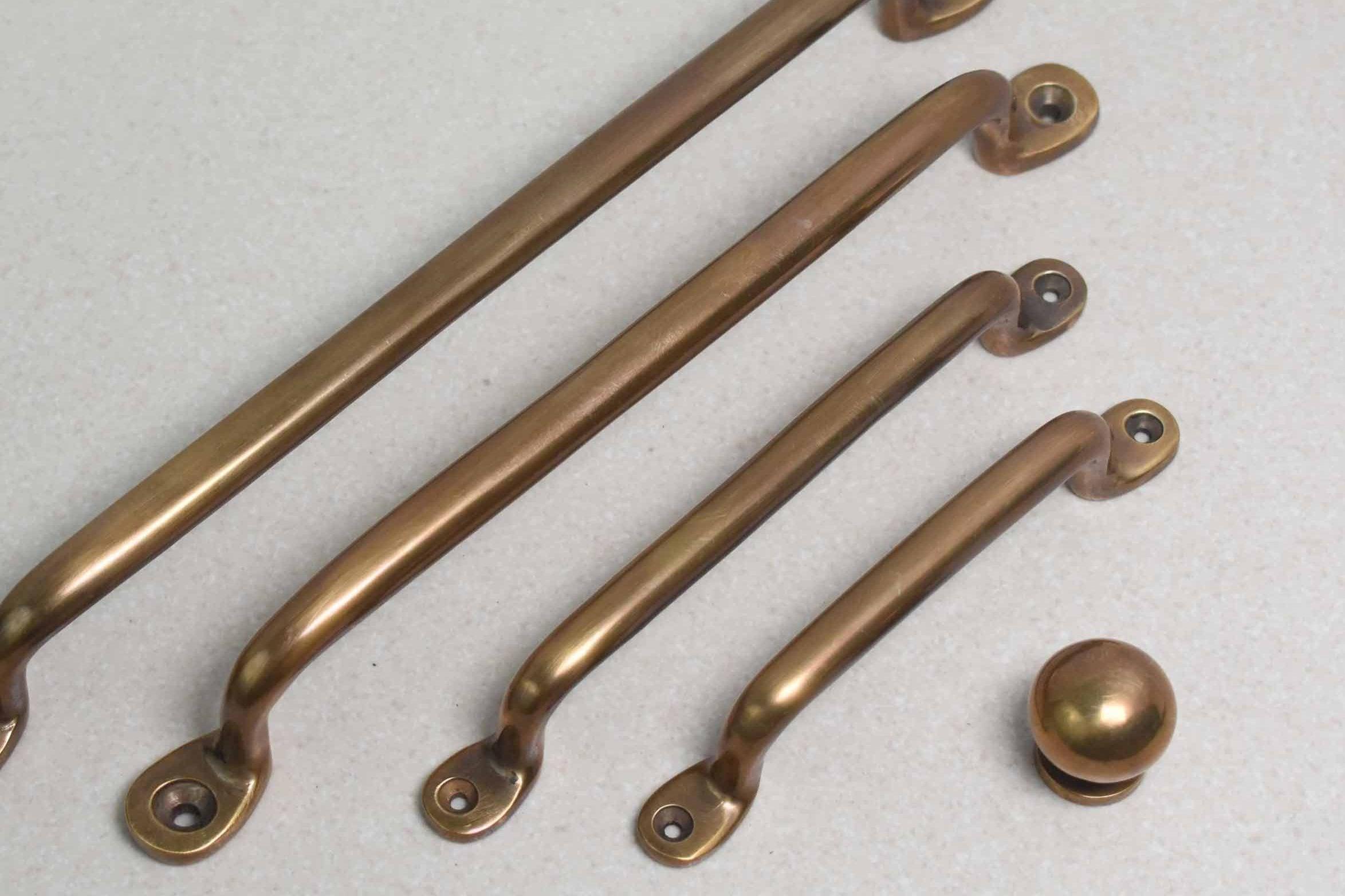 Serene Cabinet Pulls | Antique Brass Unlacquered - Stylentdecor