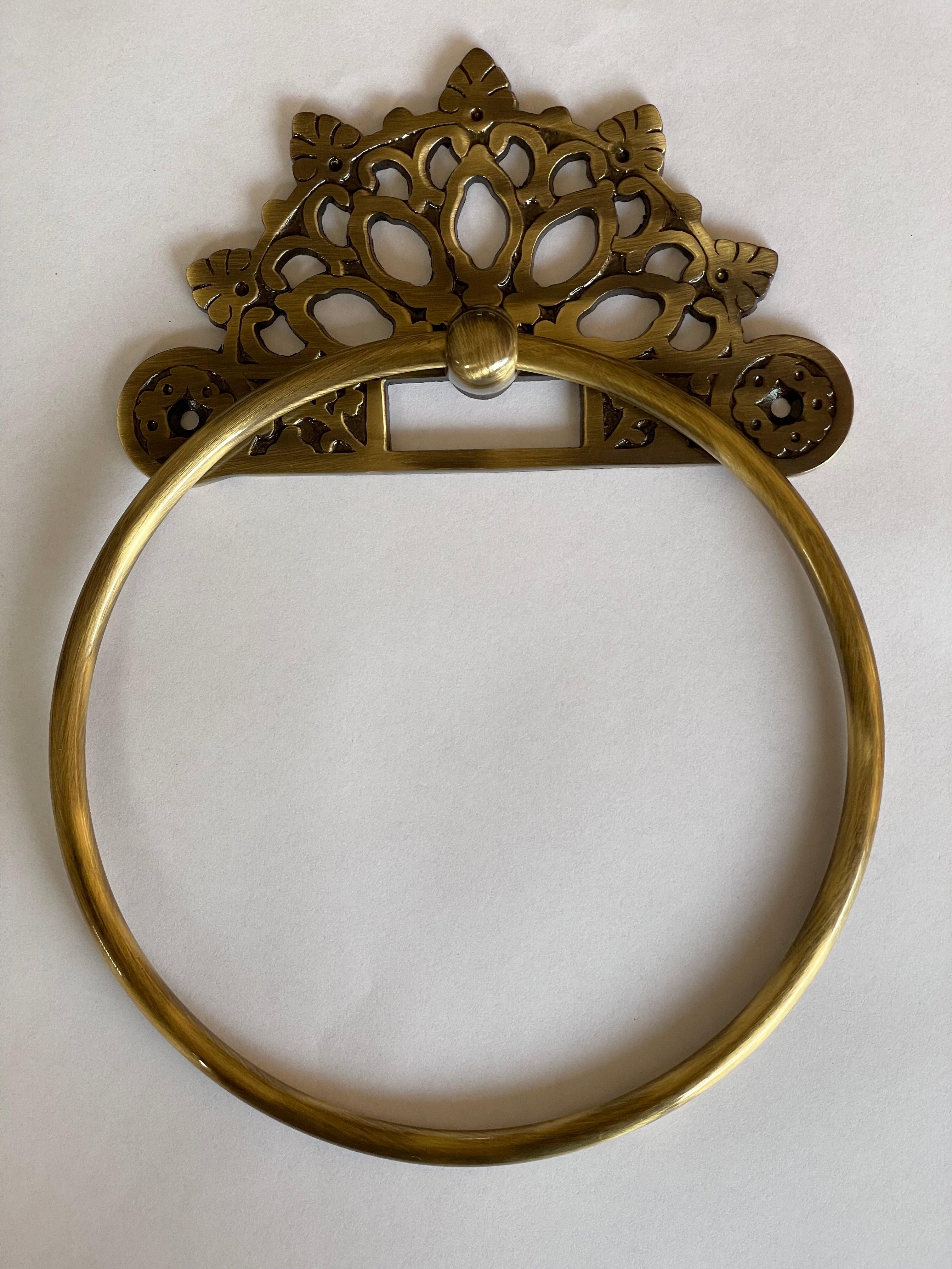 Victorian Towel Ring - Antique Brass - Stylentdecor