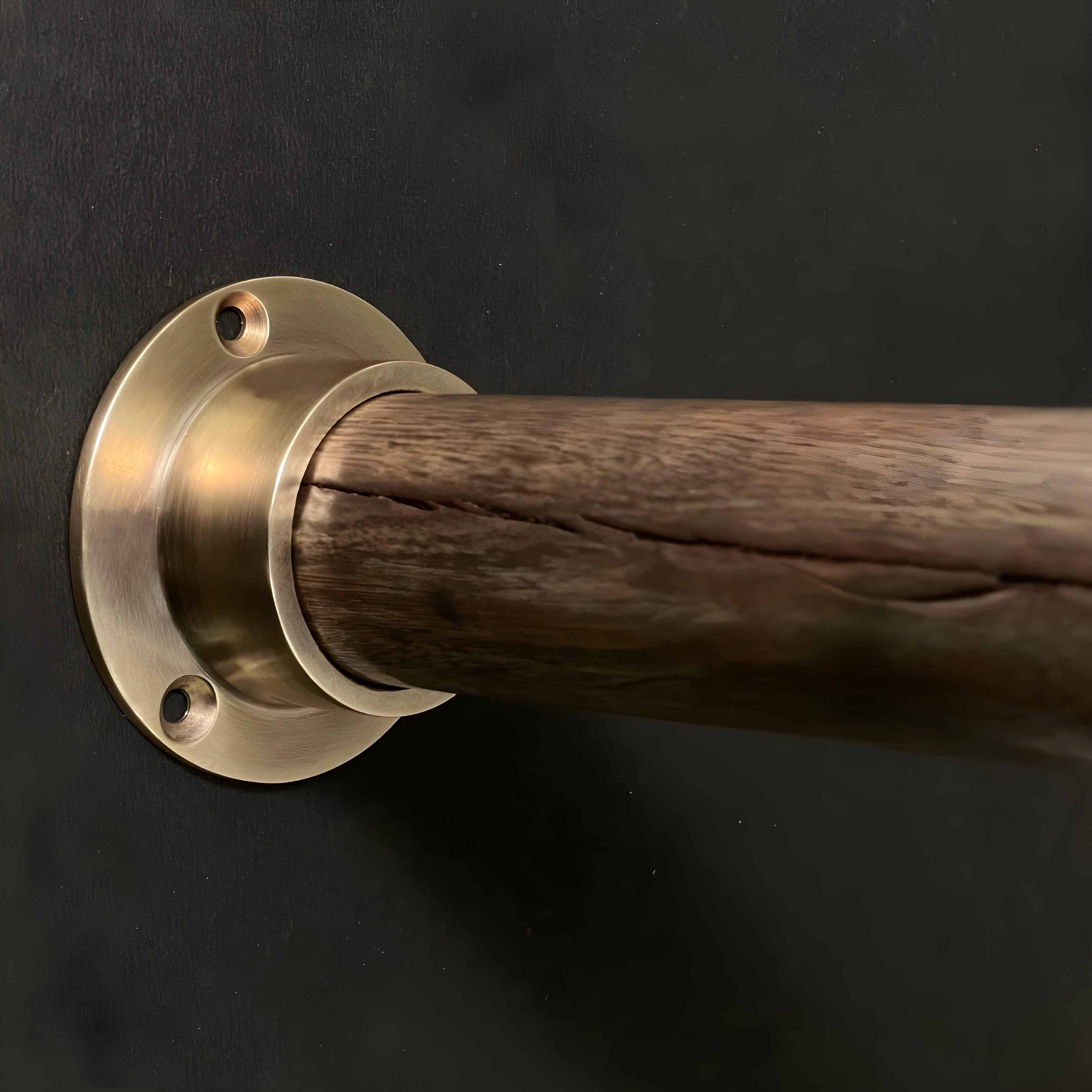 Closet Rod Closed Bracket for 1-1/4"- Antique Brass - Stylentdecor