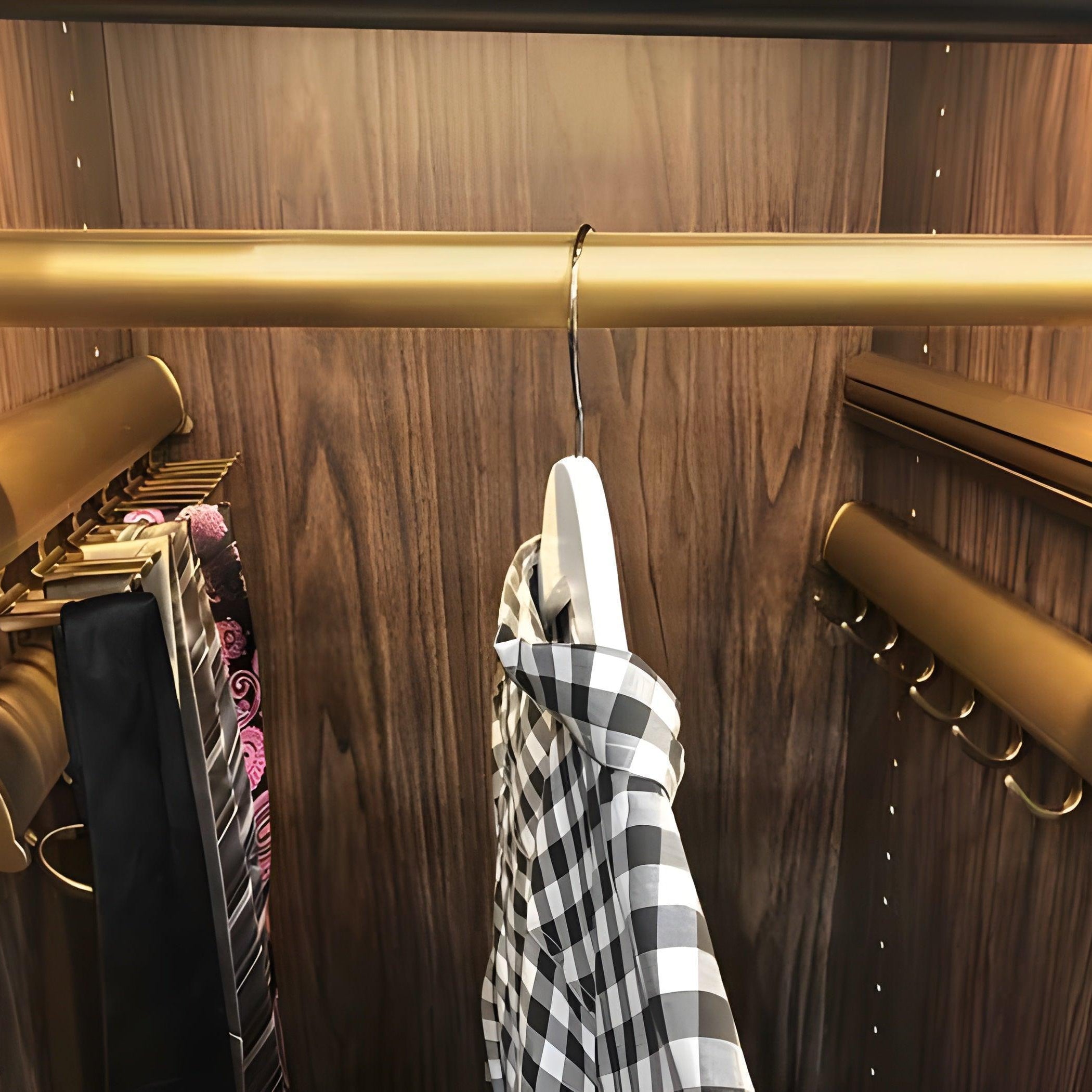 Closet Rod 1-1/4"- Unlacquered Polished Brass - Stylentdecor