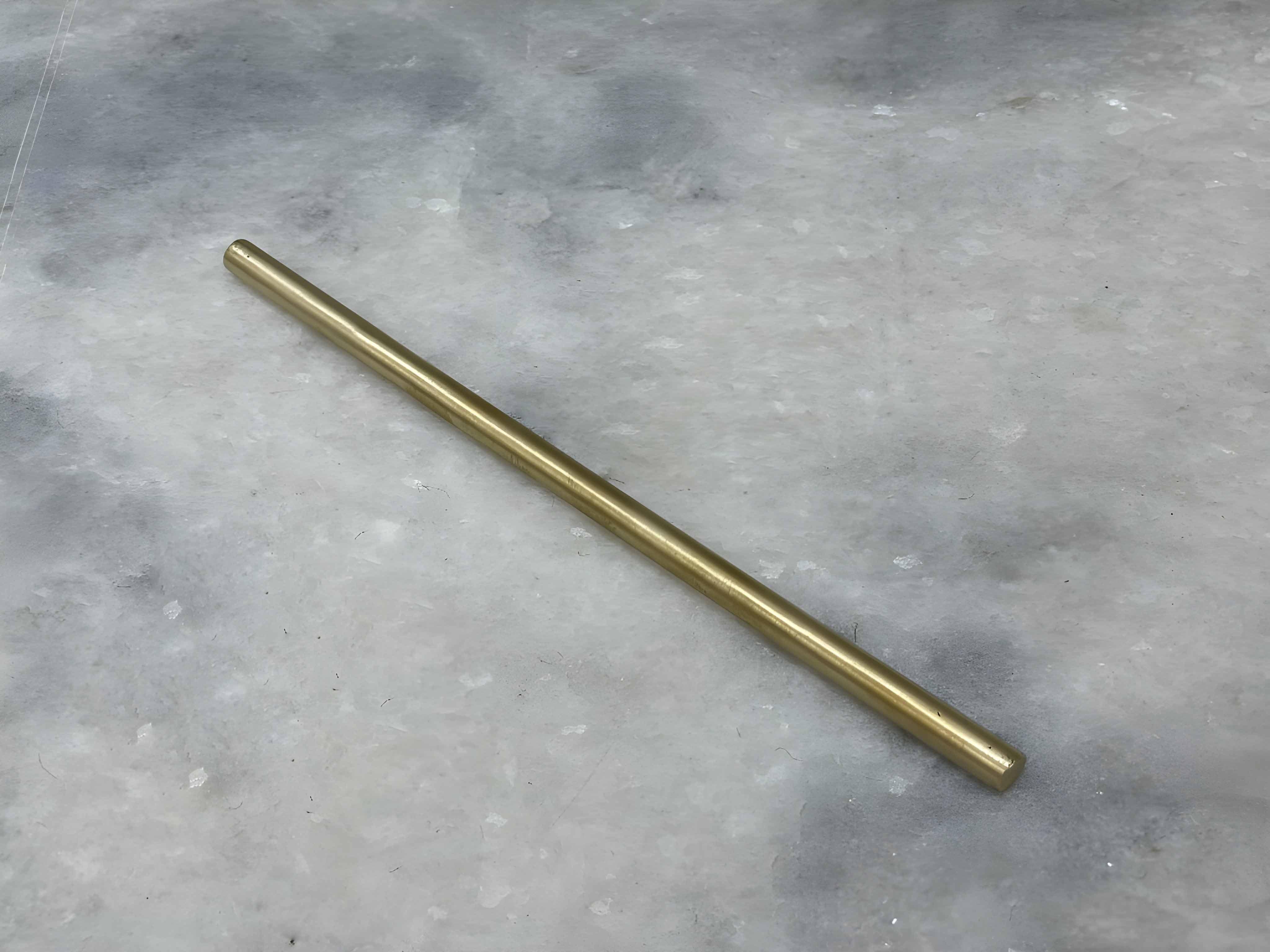 Victorian Brass Gallery Rail - Brushed Brass - Stylentdecor