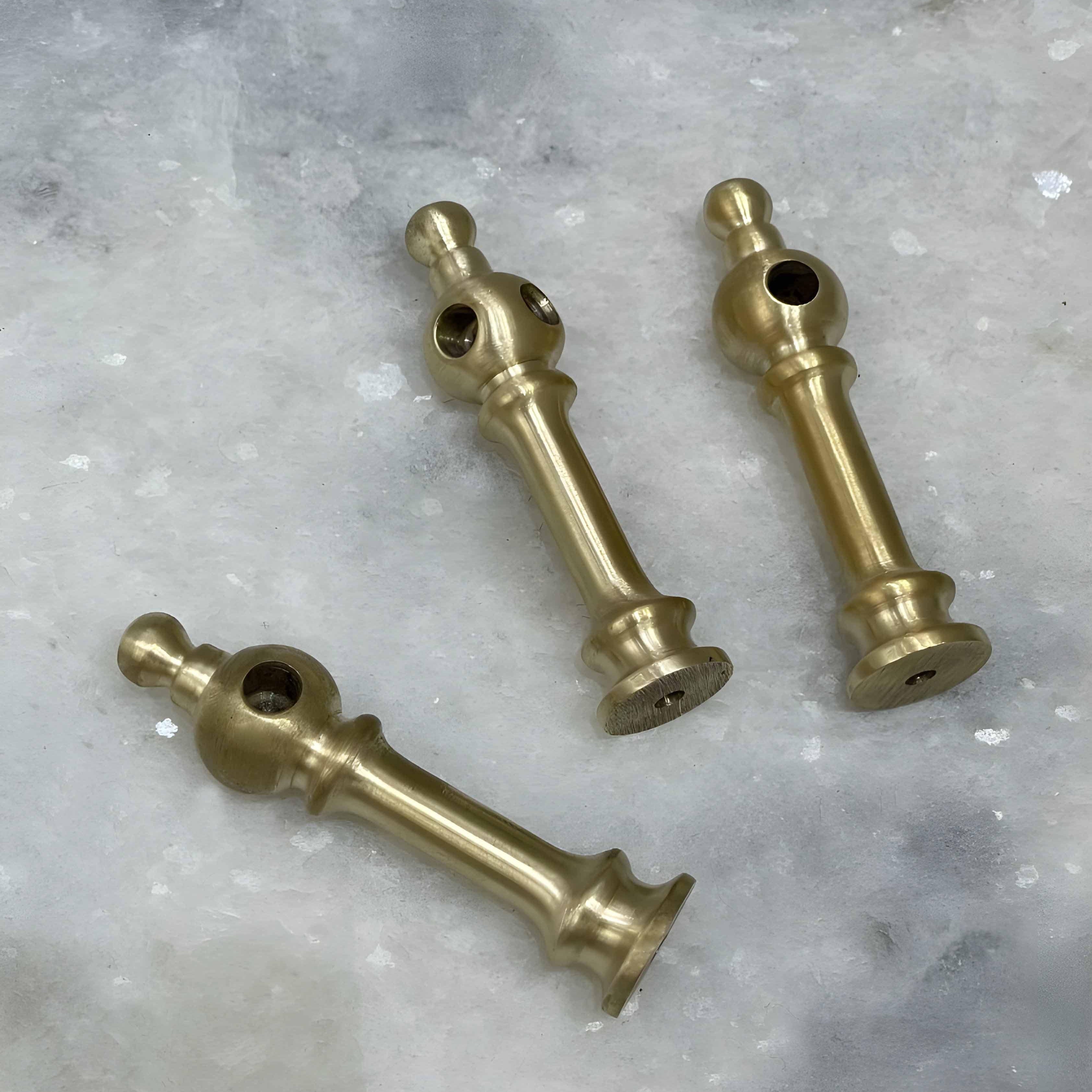 Victorian Brass Gallery Rail - Brushed Brass - Stylentdecor