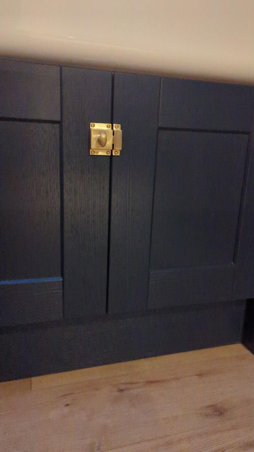 Cabinet Latch - Brass Brushed - Stylentdecor