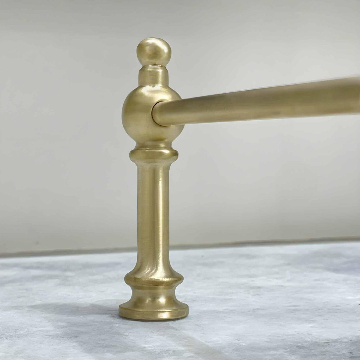 Gallery Railing Ring Victorian Brass Gallery Rail - Brushed Brass – Stylentdecor